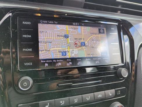 Used 2022 Volkswagen Passat 2.0T R-Line image 12