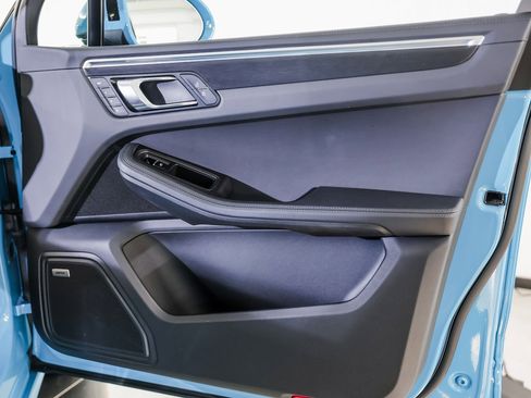 Certified 2021 Porsche Macan GTS image 27