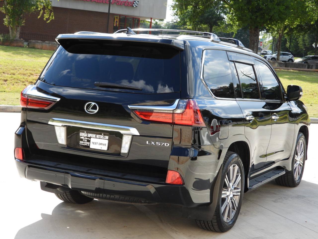 Used 2016 Lexus LX 570 4WD image 46