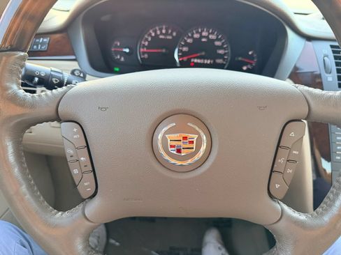 Used 2006 Cadillac DTS FWD image 18