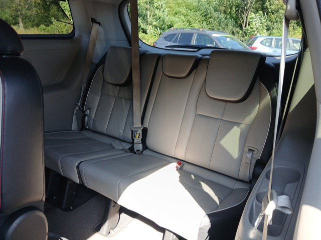 Used 2019 Kia Sedona EX FWD image 14