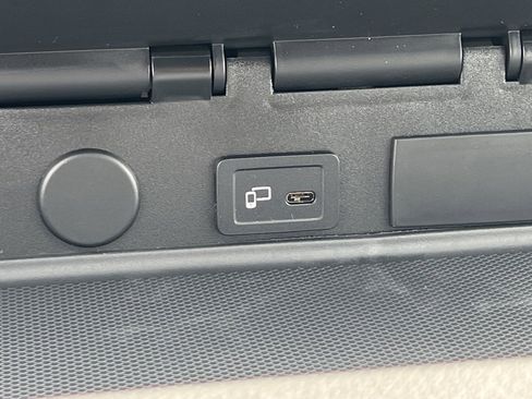 Used 2024 Mercedes-Benz Sprinter 2500 image 43