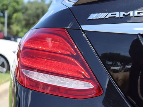 Used 2018 Mercedes-Benz E 63 AMG S image 12
