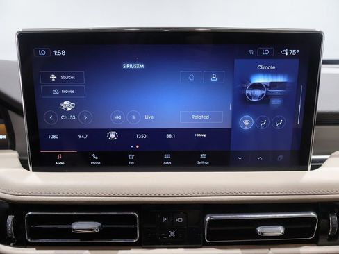 Used 2023 Lincoln Nautilus AWD image 30