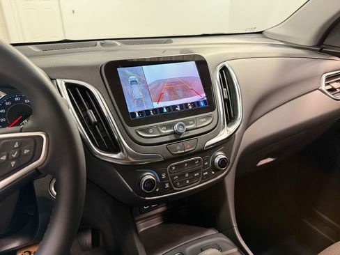 Used 2024 Chevrolet Equinox LT AWD/4WD image 78