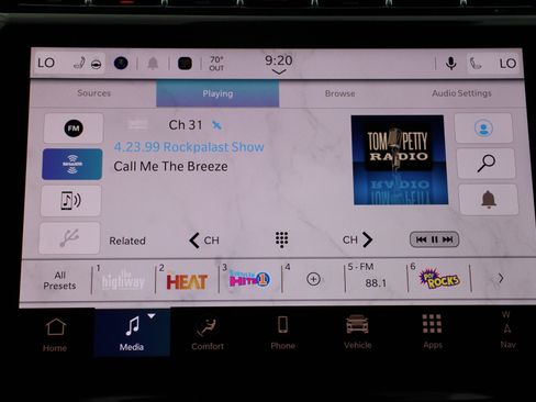 New 2025 Jeep Grand Cherokee L Limited w/ Black Appearance Package image 16