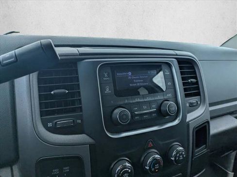 Used 2017 RAM 2500 Tradesman w/ Chrome Appearance Group AWD/4WD image 4