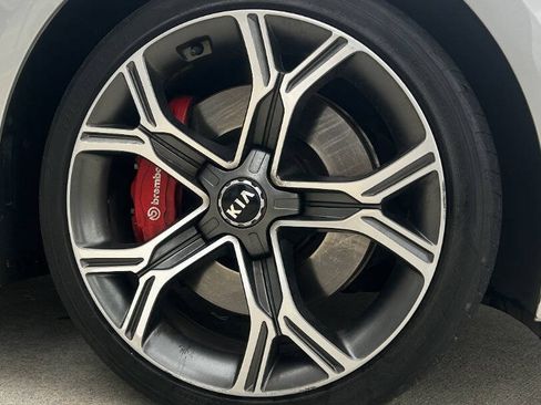 Used 2018 Kia Stinger GT2 image 42