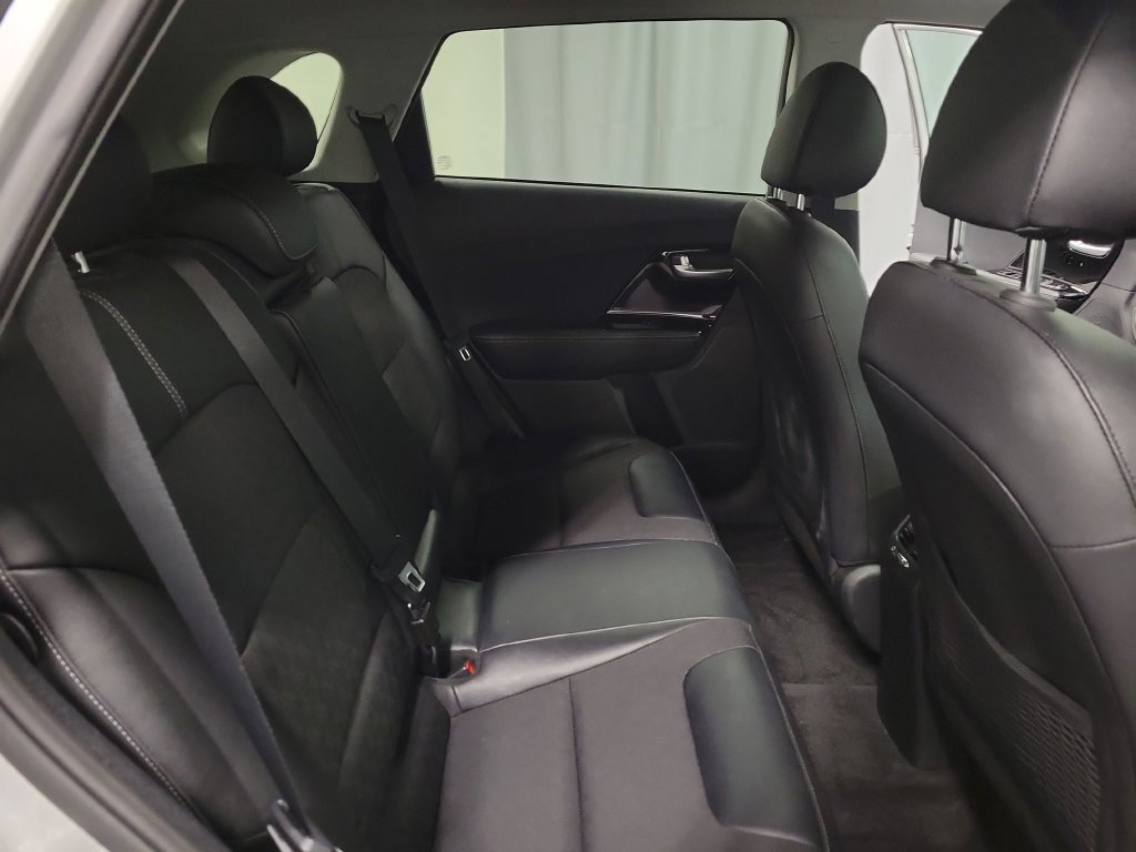 Used 2021 Kia Niro Touring FWD image 33