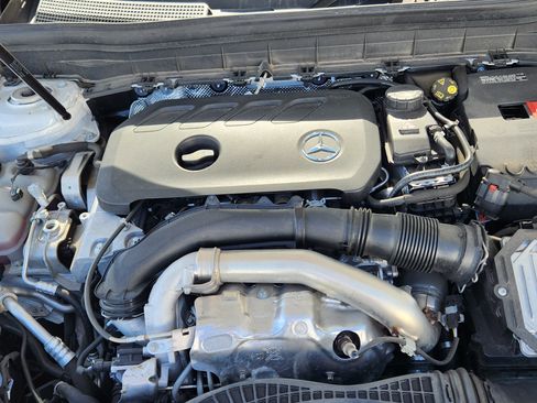 Used 2024 Mercedes-Benz GLB 250 4MATIC image 22