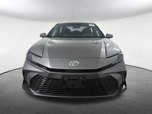 Used 2026 Toyota Camry SE FWD image 2