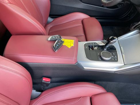 Used 2022 BMW 430i xDrive Coupe w/ M Sport Package AWD/4WD image 34