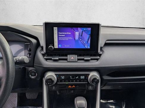 Used 2025 Toyota RAV4 XLE image 19
