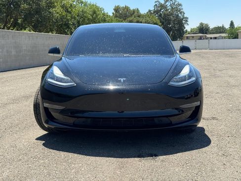 Used 2018 Tesla Model 3 Long Range RWD image 11
