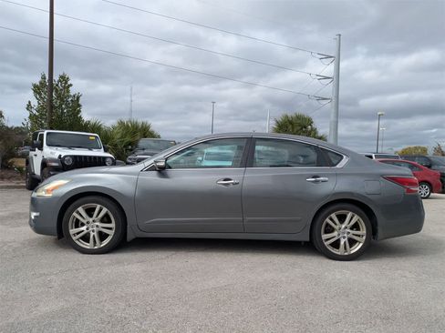 Used 2015 Nissan Altima 3.5 SL image 7