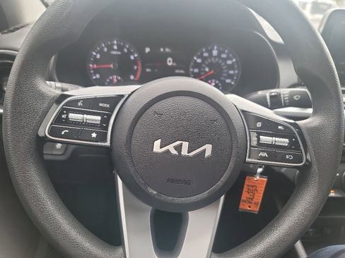 Certified 2024 Kia Forte LXS w/ LXS Technology Package FWD image 15