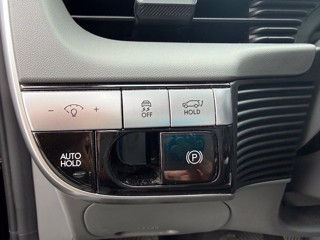 Certified 2024 Hyundai Ioniq 5 SEL AWD/4WD image 18