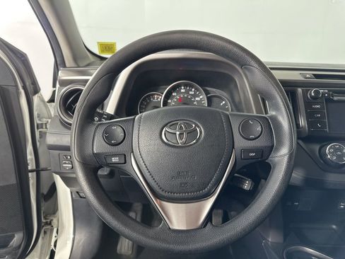 Used 2016 Toyota RAV4 LE image 8