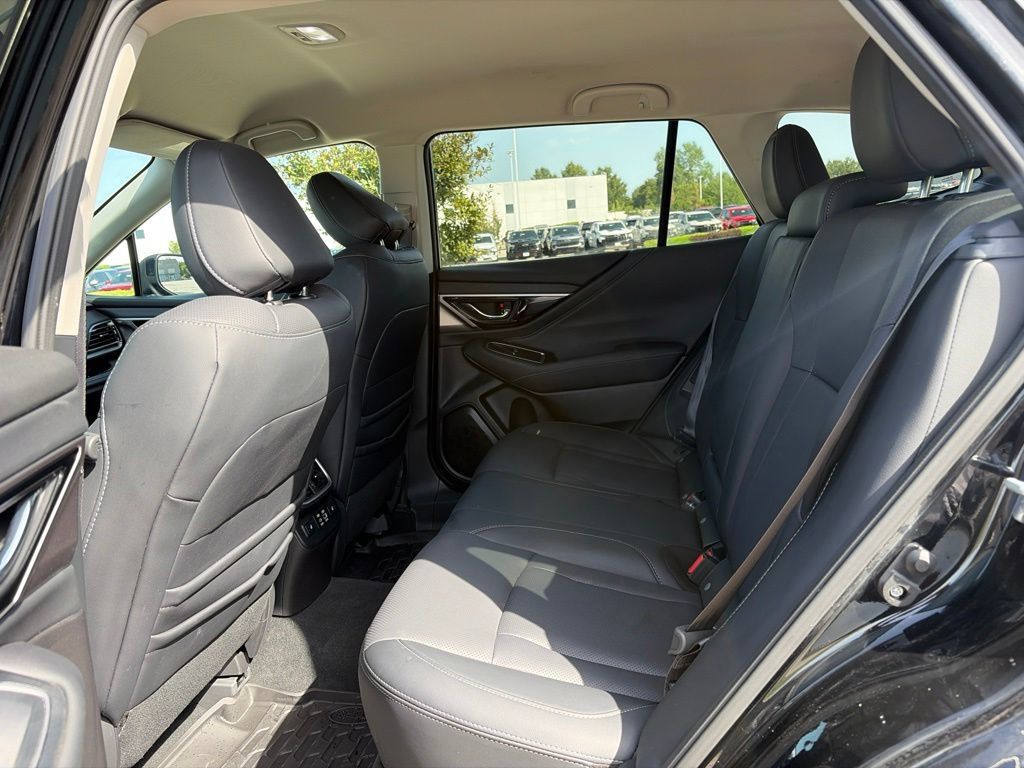Used 2023 Subaru Outback Limited AWD/4WD image 34