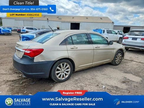 Used 2014 Chrysler 200 Touring FWD image 4