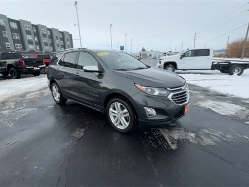 Used 2019 Chevrolet Equinox Premier image 2