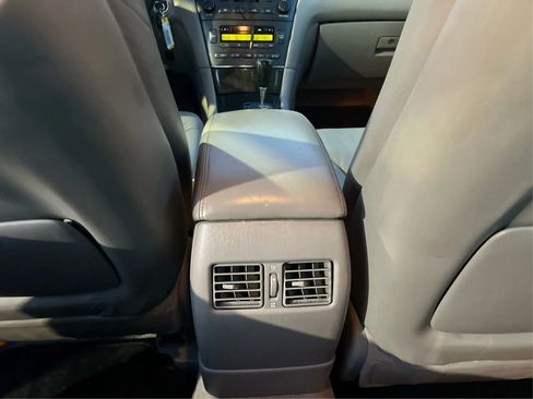 Used 2004 Lexus ES 330 image 19