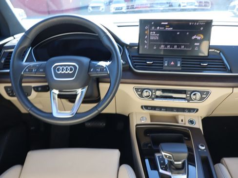 Used 2022 Audi Q5 2.0T Premium Plus image 12