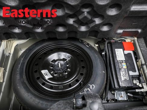 Used 2023 Dodge Challenger SXT image 21