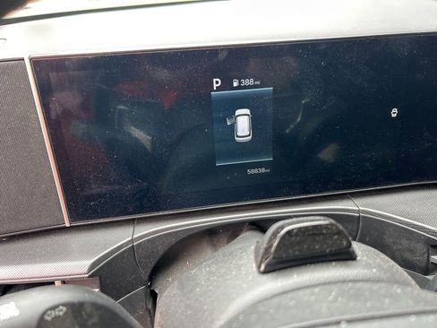 Used 2024 Hyundai Santa Fe SEL FWD image 6