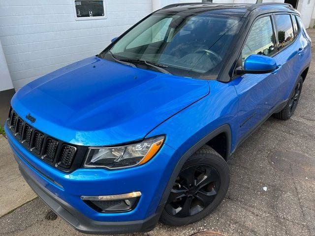 Certified 2018 Jeep Compass Latitude w/ Popular Equipment Group AWD/4WD image 1