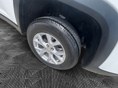 Used 2023 Jeep Grand Cherokee Limited image 18