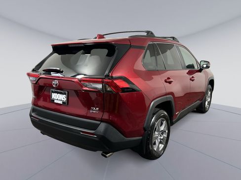 Used 2025 Toyota RAV4 XLE image 7