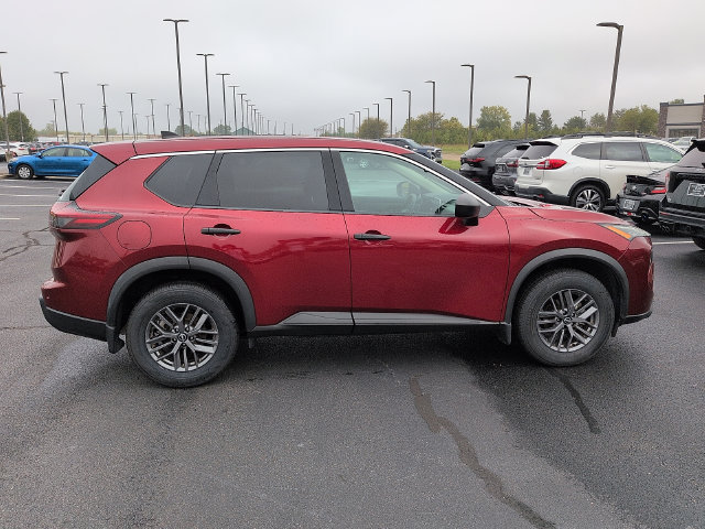 Used 2025 Nissan Rogue S FWD image 8