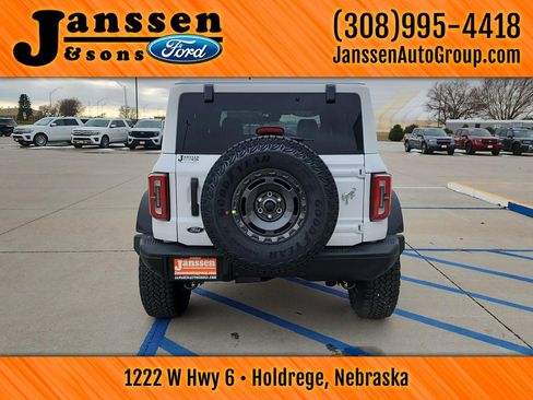 New 2025 Ford Bronco Badlands w/ Sasquatch Package AWD/4WD image 10