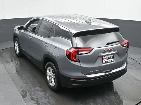Used 2024 GMC Terrain SLE image 43