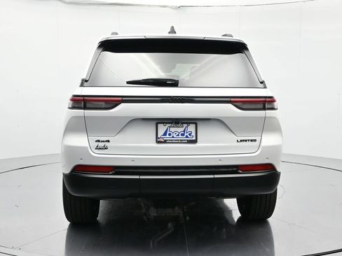 New 2025 Jeep Grand Cherokee Limited w/ Black Appearance Package AWD/4WD image 6