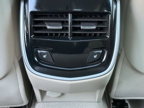 Used 2017 Cadillac XTS Luxury w/ Driver Awareness Package image 18