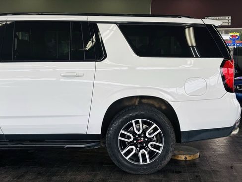 Used 2023 GMC Yukon XL AT4 w/ LPO, Floor Liner Package AWD/4WD image 16