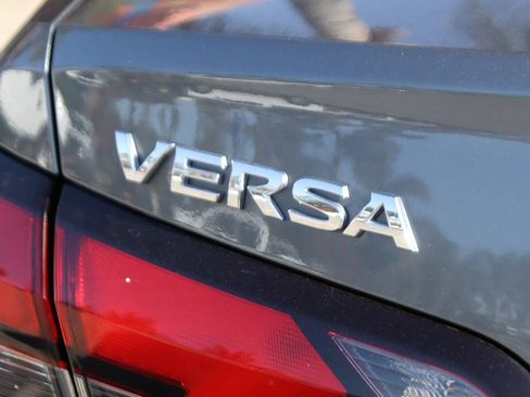 Used 2025 Nissan Versa SV w/ Trunk Package FWD image 40