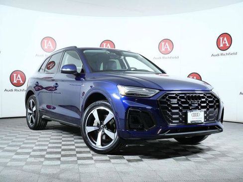 Used 2023 Audi Q5 2.0T Premium Plus w/ Premium Plus Package AWD/4WD image 1