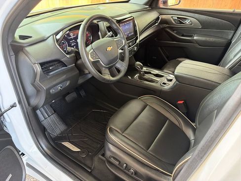Used 2023 Chevrolet Traverse Premier w/ LPO, Floor Liner Package FWD image 2