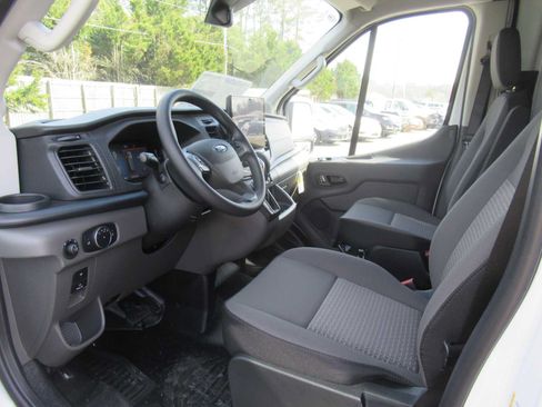 New 2026 Ford Transit 250 148 Medium Roof RWD image 12