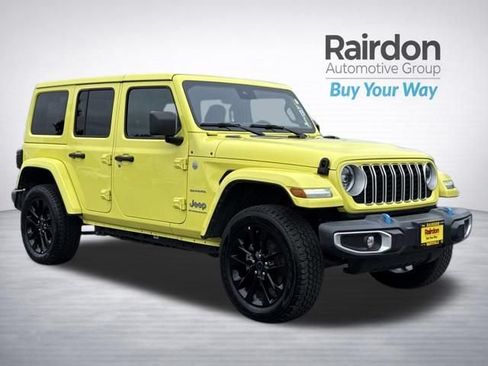Used 2024 Jeep Wrangler Unlimited Sahara AWD/4WD image 1