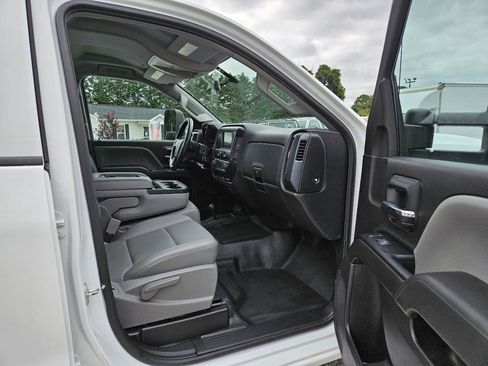 Used 2019 Chevrolet Silverado 2500 W/T AWD/4WD image 30