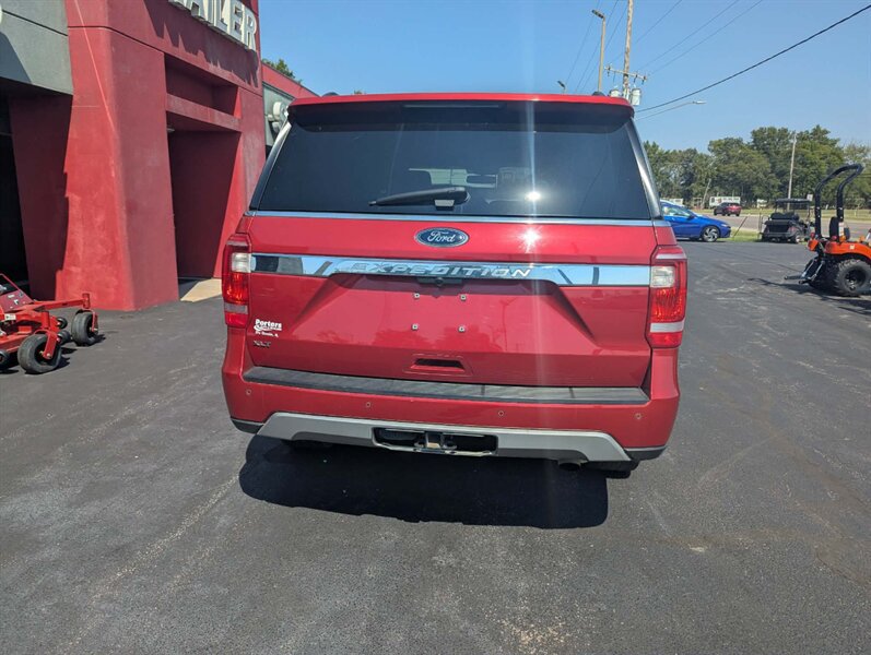 Used 2021 Ford Expedition XLT RWD image 10