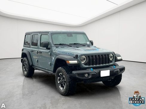 Used 2024 Jeep Wrangler Unlimited Rubicon 4xe w/ Safety Group AWD/4WD image 6