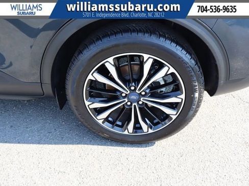 Used 2022 Ford Escape SE w/ SE Sport Appearance Package FWD image 41
