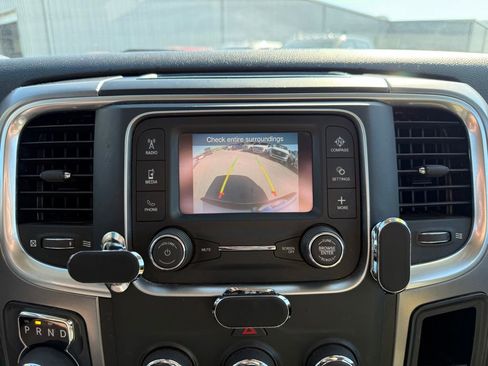 Used 2022 RAM 1500 Classic SLT RWD image 27