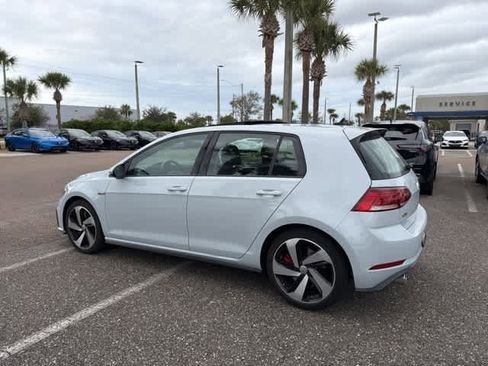 Used 2020 Volkswagen GTI SE image 9