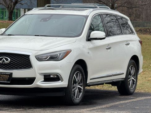 Used 2019 INFINITI QX60 Luxe w/ Essential Package image 19